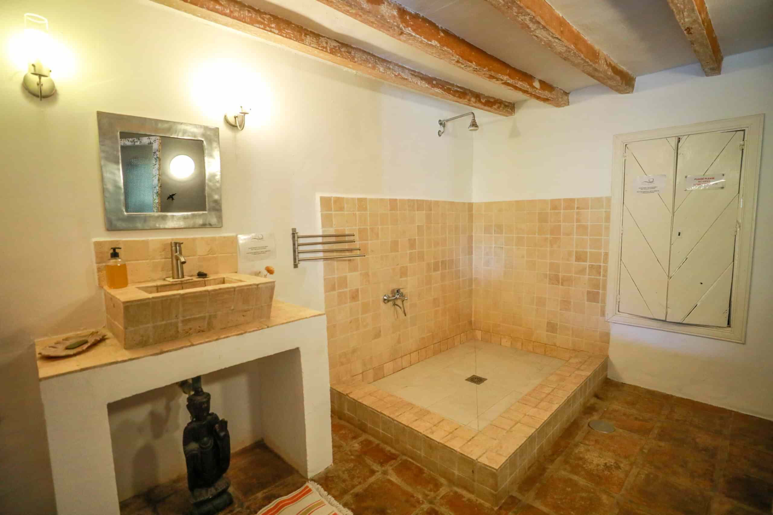 bathroom2